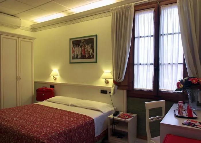Casci Hotel 2*
